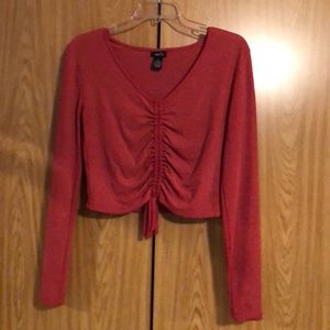 Cropped long sleeve shirt